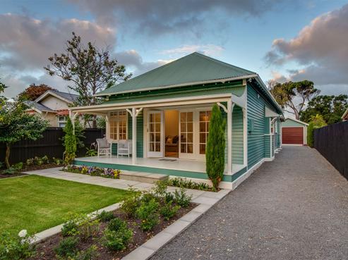 18 Celia Street, Redcliffs