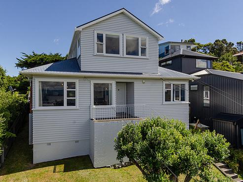 12 Alexandra Road, Roseneath