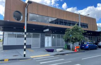 Last external units Ormiston Town Centre