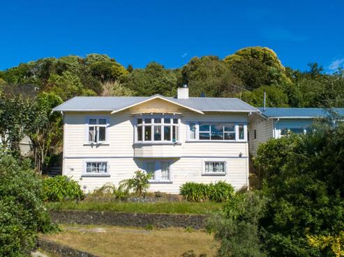 25 Queens Road, Stepneyville