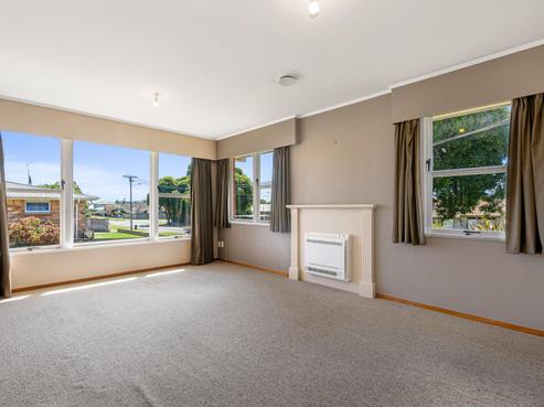 49A James Street, Glenholme