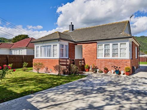 218 Naenae Road, Naenae