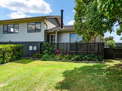 1B Takahe Street, Tikipunga