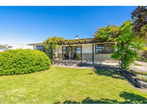 64 Ventry Street, Alexandra