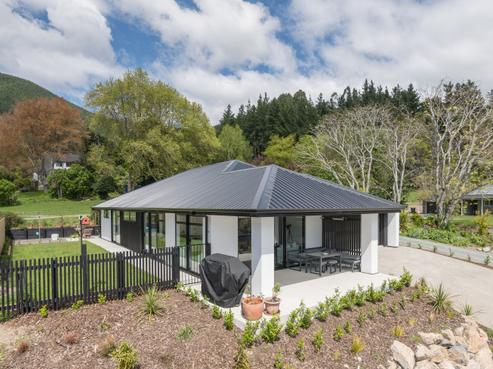 4 Vintners Way, Stoke