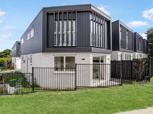1A Loloma Drive, Half Moon Bay