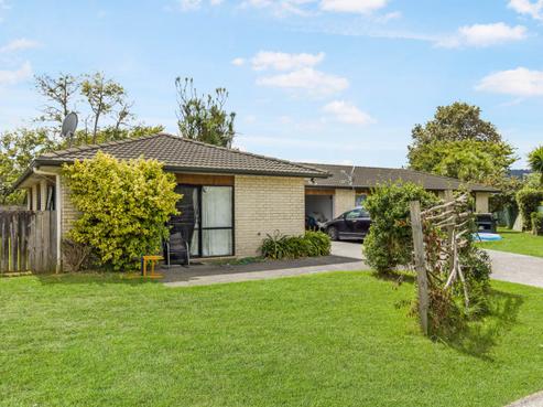 68B Sutton Crescent, Papakura