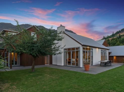 1 Harrys Close, Arthurs Point