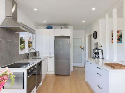 4B Lynwood Place, Brookfield