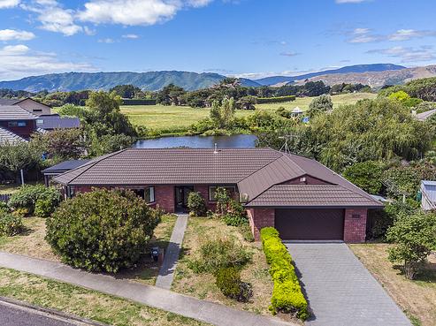 60 The Drive, Paraparaumu Beach