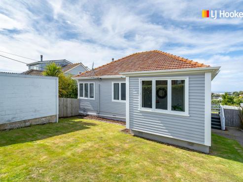 24 Puketai Street, Andersons Bay