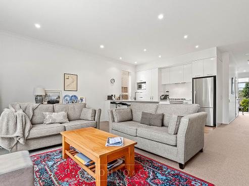 101 Tephra Boulevard, Stonefields
