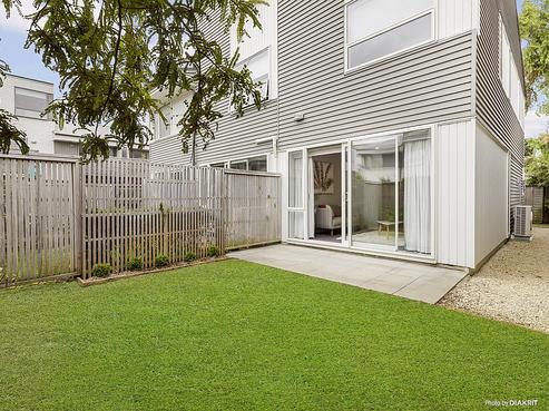 22/31 Princess Terrace, Newtown