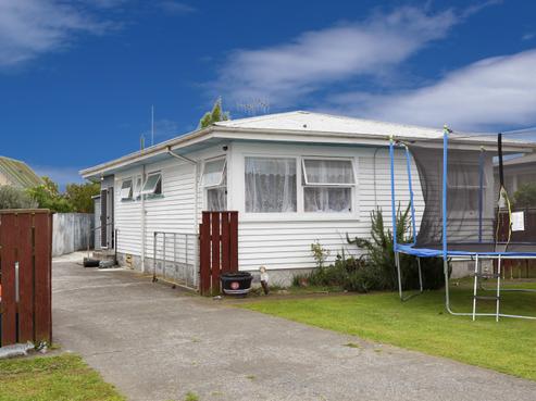 407 Huia Place, Camberley