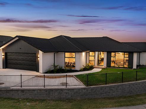 42 Couldrey Crescent, Red Beach