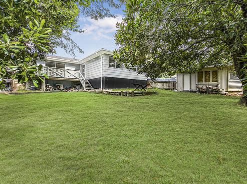 27 Hewlett Road, Massey