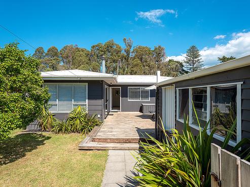 11 Mitchell Road, Surfdale