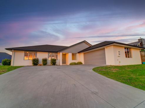 9 Dulverton Rise, Flagstaff