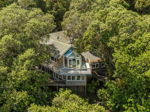 5A Pohutukawa Grove, Whitianga