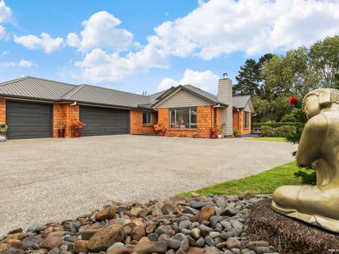 32 Glenbogle Drive, Buckland