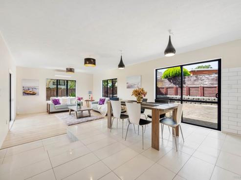 6 Crail Court, Totara Heights