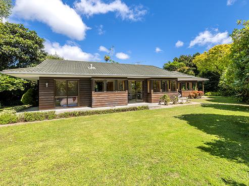 24 Kohekohe Road, Waikanae