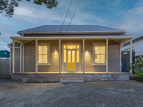 19 School Road, Kingsland