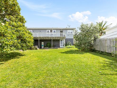 16 Saffron Street, Birkdale