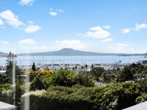 19 Sunderlands Road, Half Moon Bay