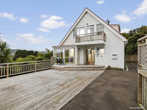 113 Percy Dyett Drive, Karori