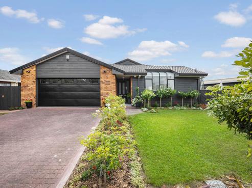 12 Maygrove Drive, Orewa