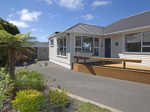13 Malta Crescent, South New Brighton