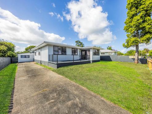 16 Eastburn Street, Papakura