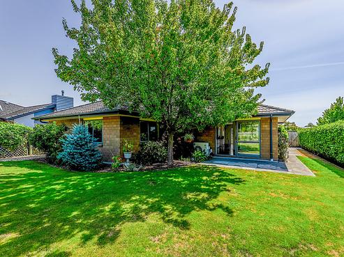 16 Daelyn Drive, Richmond