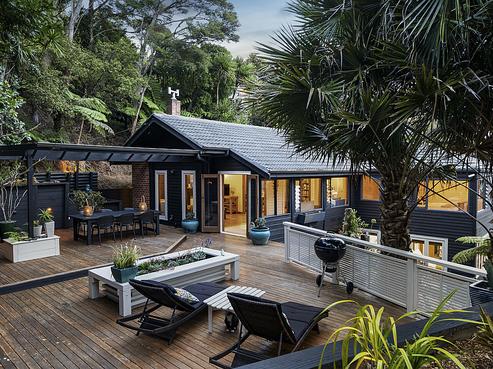 27 Scenic Drive, Titirangi