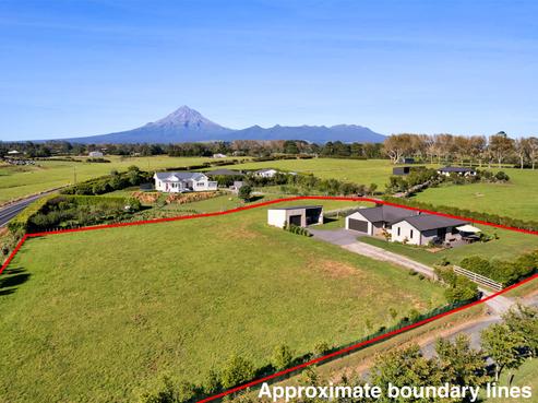 1108E Egmont Road, Egmont Village