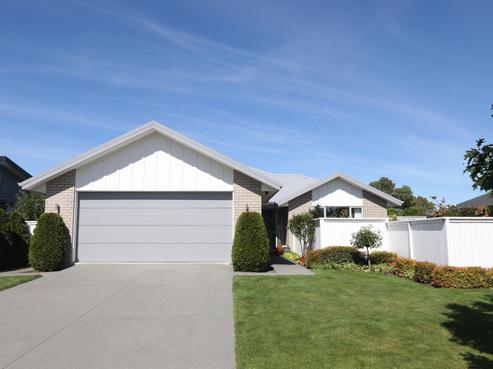 22 Magnolia Drive, Elgin
