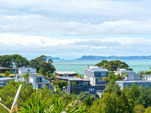 105 Braemar Road, Castor Bay