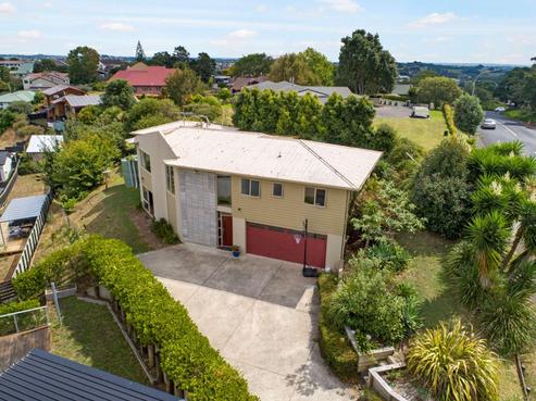 136 Valley Road, Pukekohe