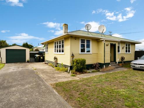 2 Huntly Street, Foxton
