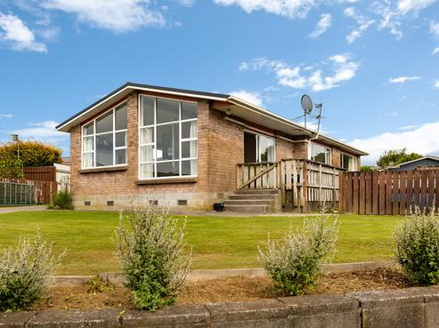 2 Caesar Street, Stratford