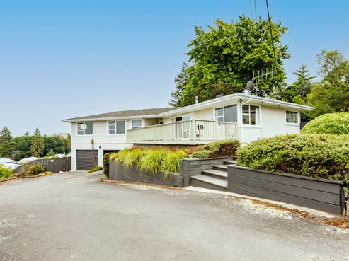 10 Domain Road, Waipawa