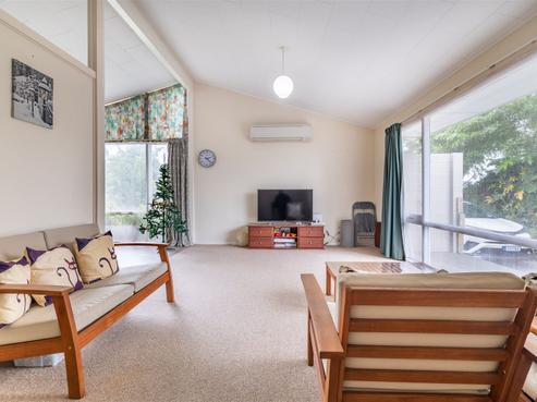 80 Russley Road, Russley