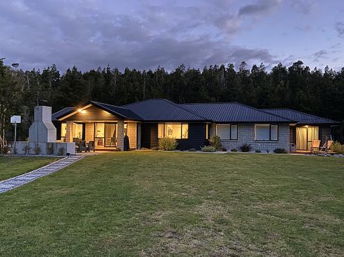 18 Craig Road, Hokitika