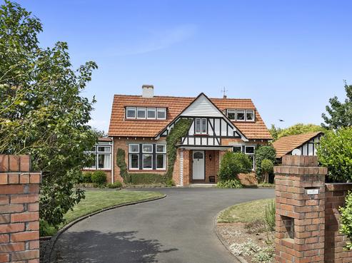 48 Hillcrest Road, Hillcrest