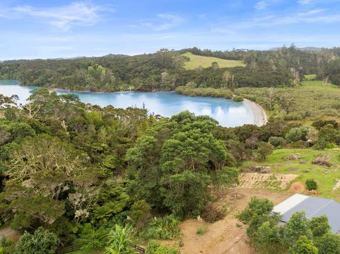 354 Aucks Road, Russell