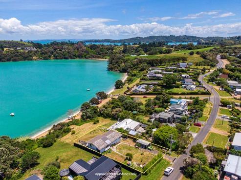 24 Shelly Beach Road, Surfdale