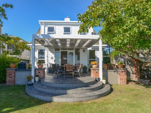 118 Thompson Road, Napier Hill