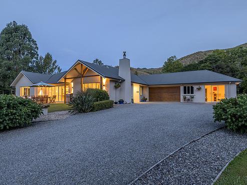 52 Mahaki Road, Paraparaumu
