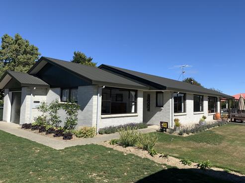 746 Queens Drive, Waikiwi